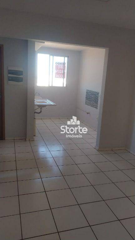 Apartamento à venda com 2 quartos, 44m² - Foto 2