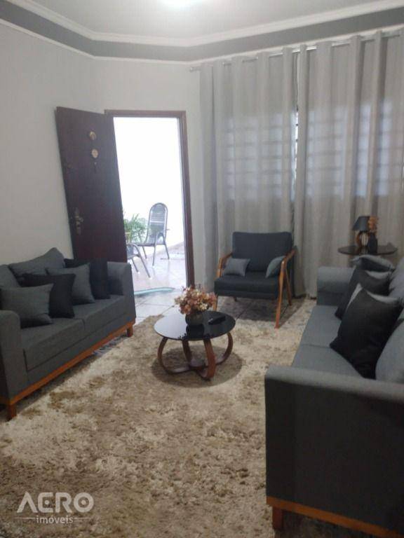 Casa à venda com 2 quartos, 167m² - Foto 27