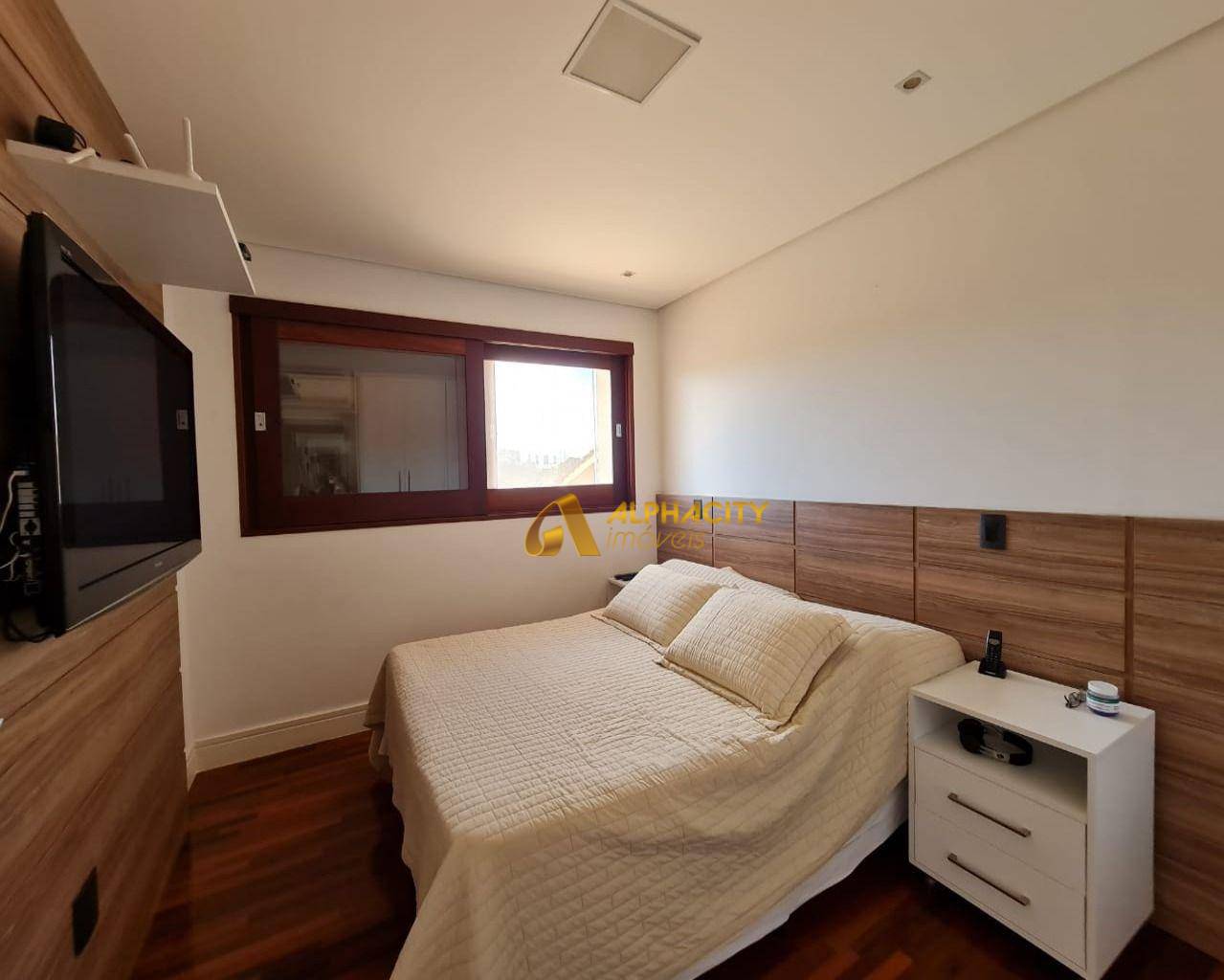 Casa de Condomínio à venda com 3 quartos, 300m² - Foto 18