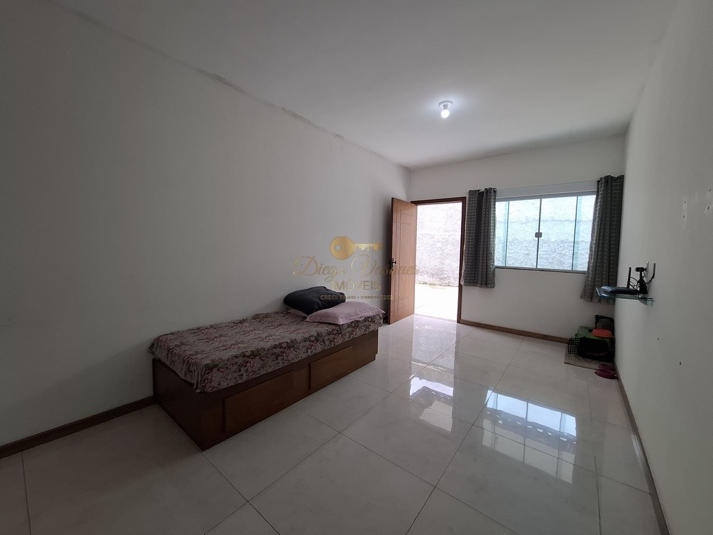 Casa à venda com 3 quartos, 359m² - Foto 4
