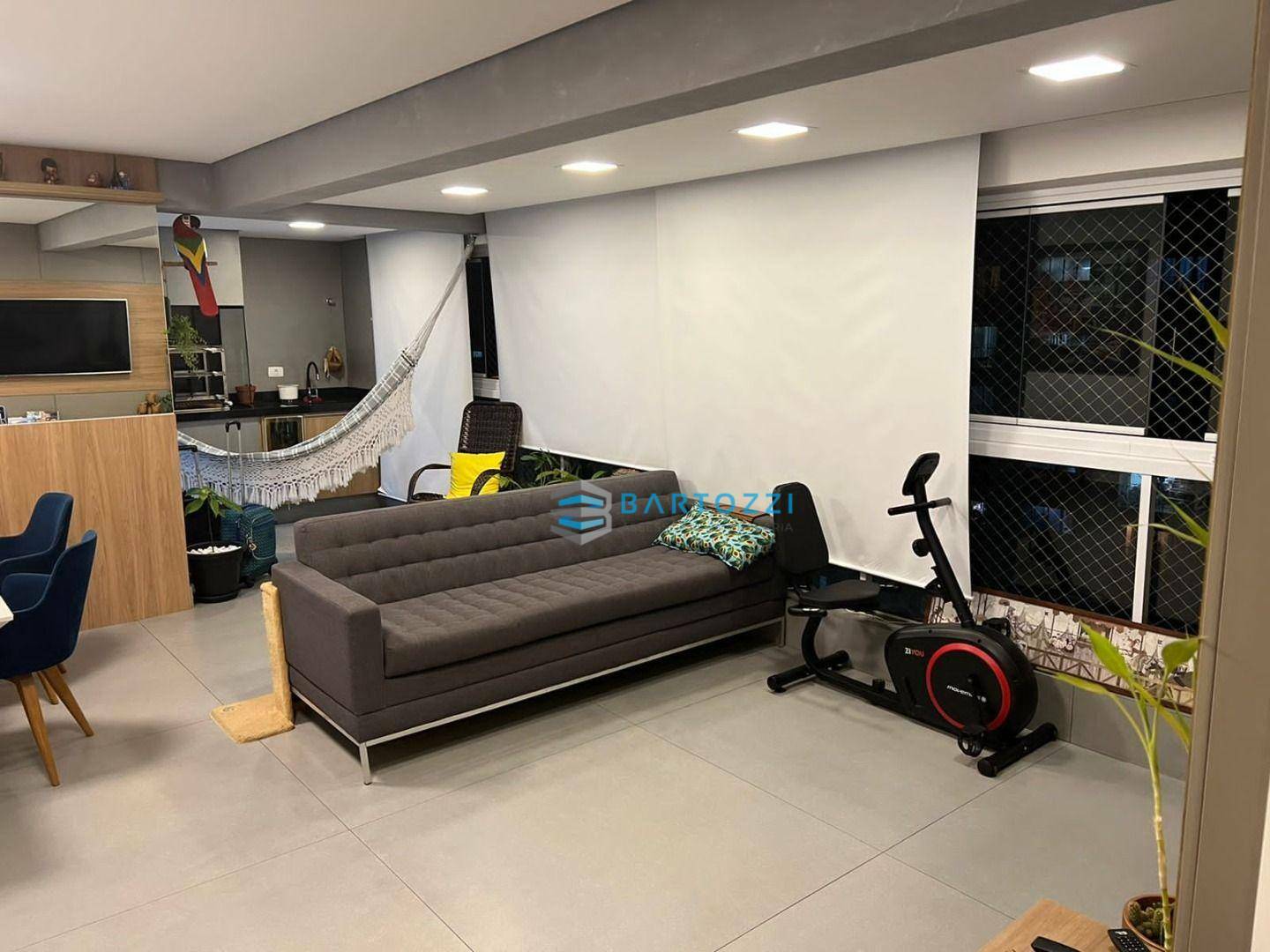 Apartamento à venda com 3 quartos, 112m² - Foto 7