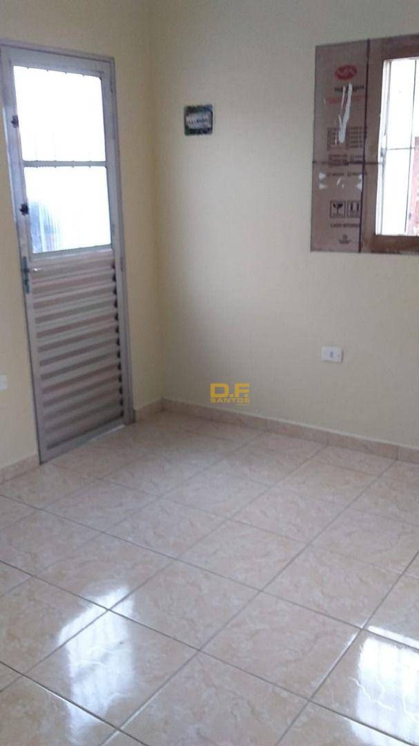 Casa à venda com 2 quartos, 1m² - Foto 4