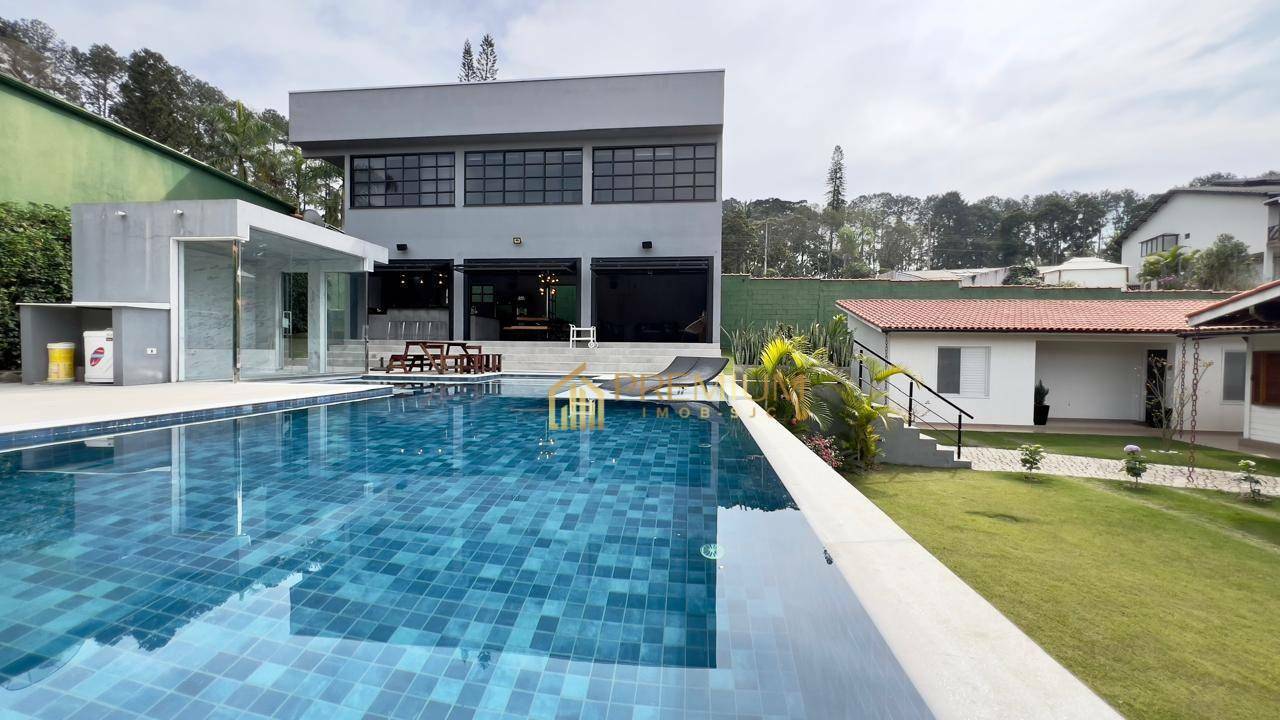 Casa de Condomínio à venda com 7 quartos, 400m² - Foto 1