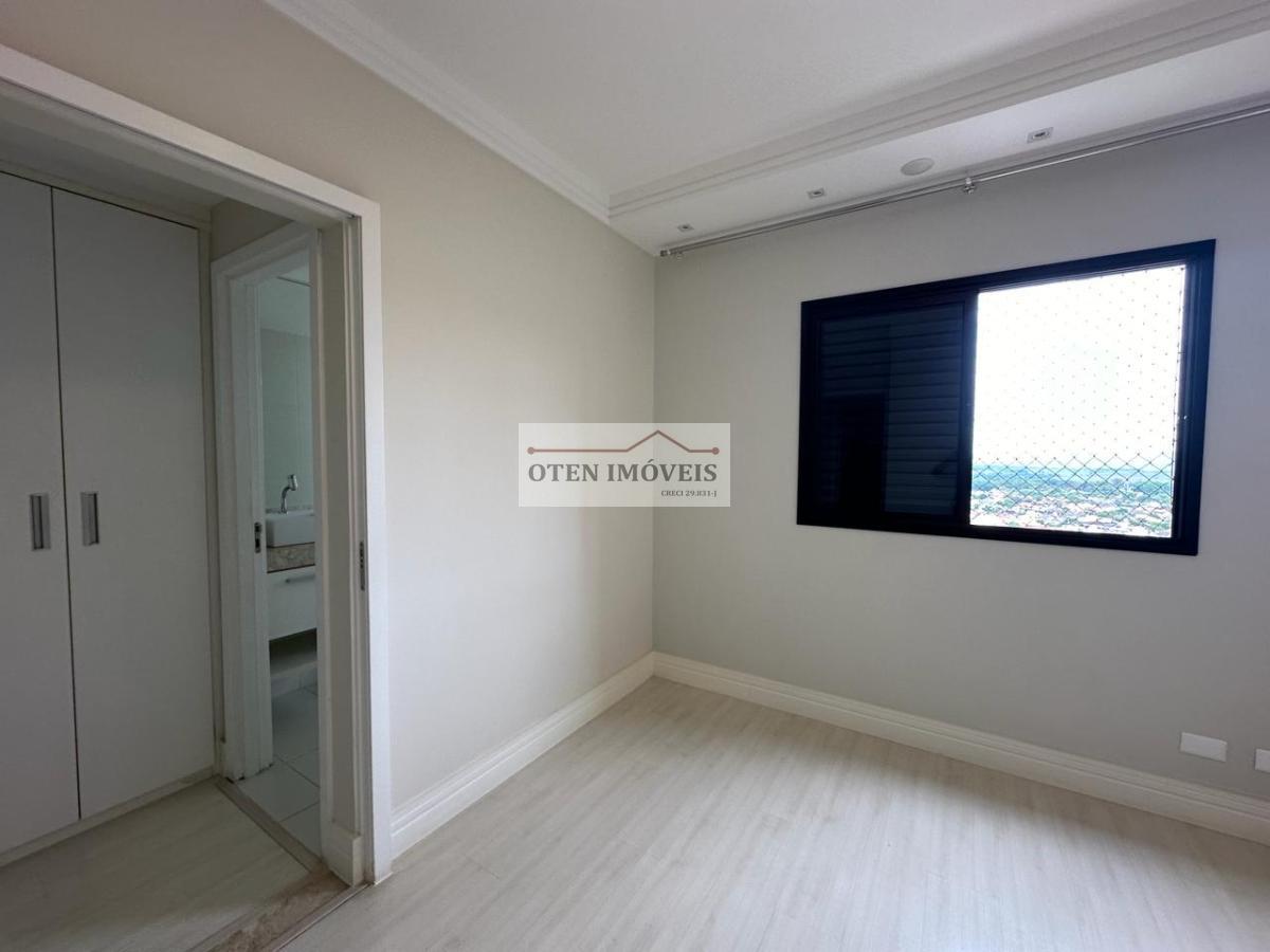 Apartamento para alugar com 3 quartos, 157m² - Foto 12