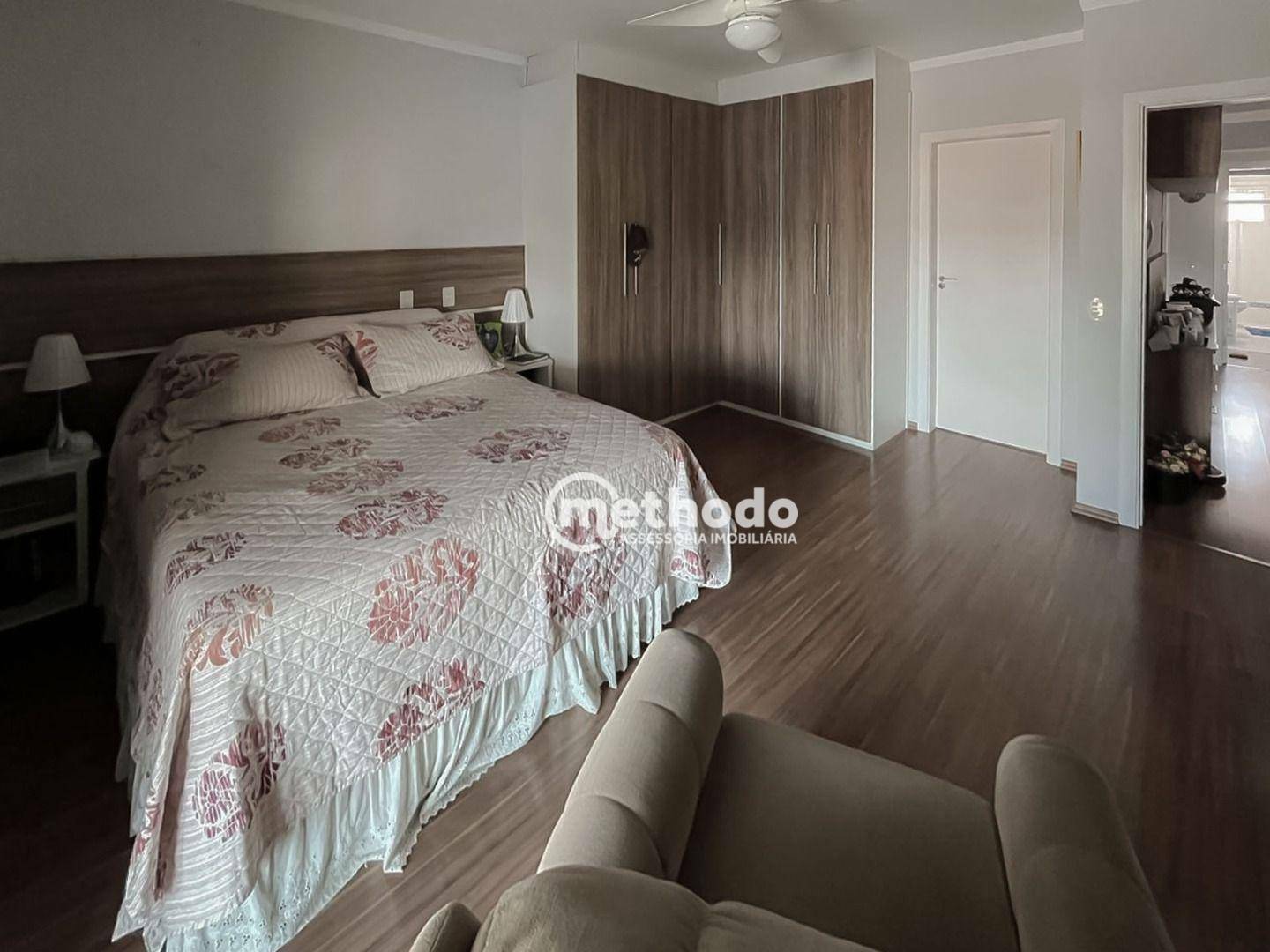 Casa à venda com 33 quartos, 250m² - Foto 22