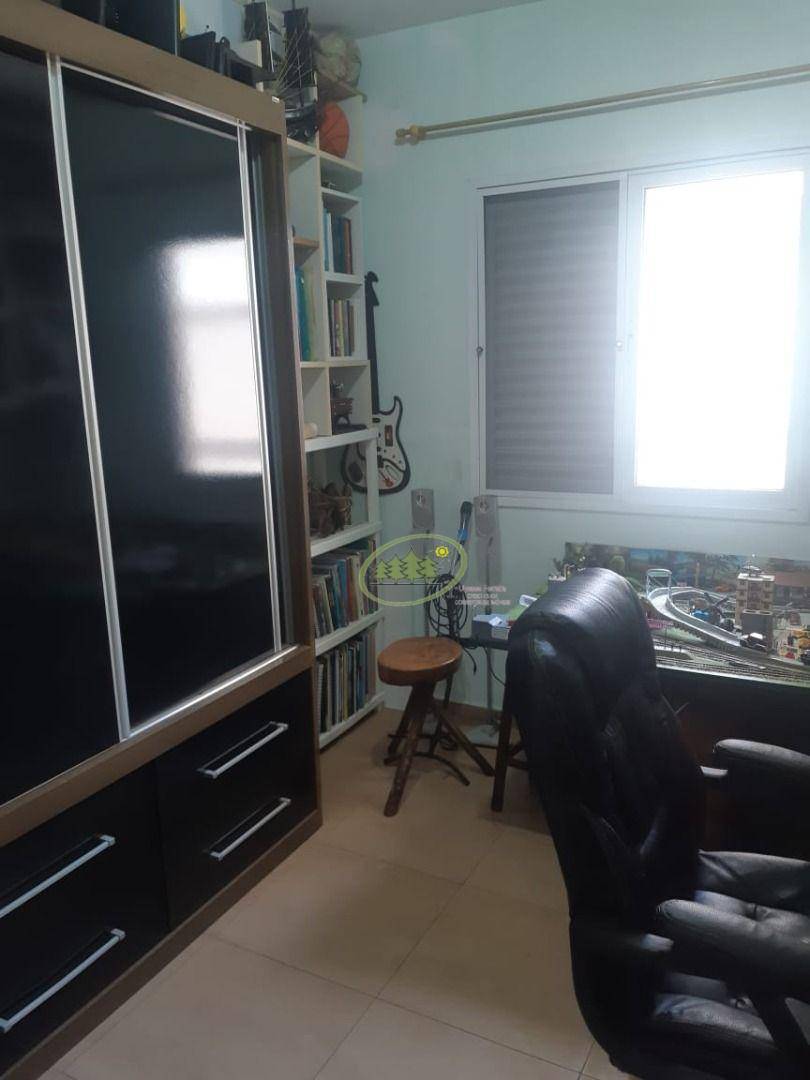 Apartamento à venda com 3 quartos, 87m² - Foto 18