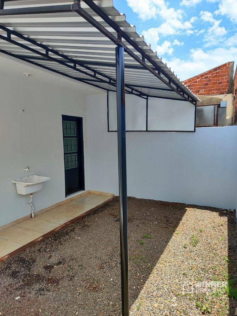 Casa à venda com 3 quartos, 81m² - Foto 18