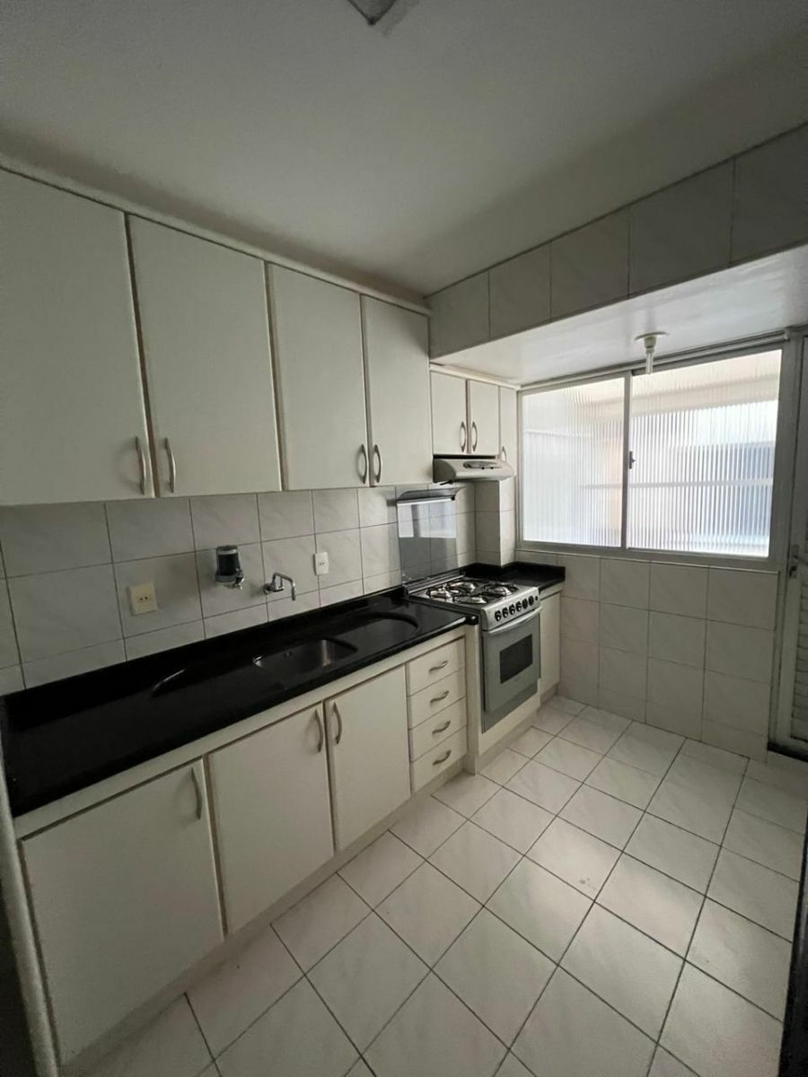 Apartamento para alugar com 2 quartos, 55m² - Foto 12