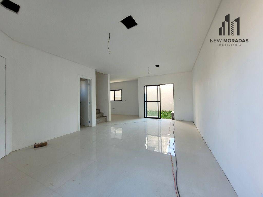 Sobrado à venda com 3 quartos, 123m² - Foto 2