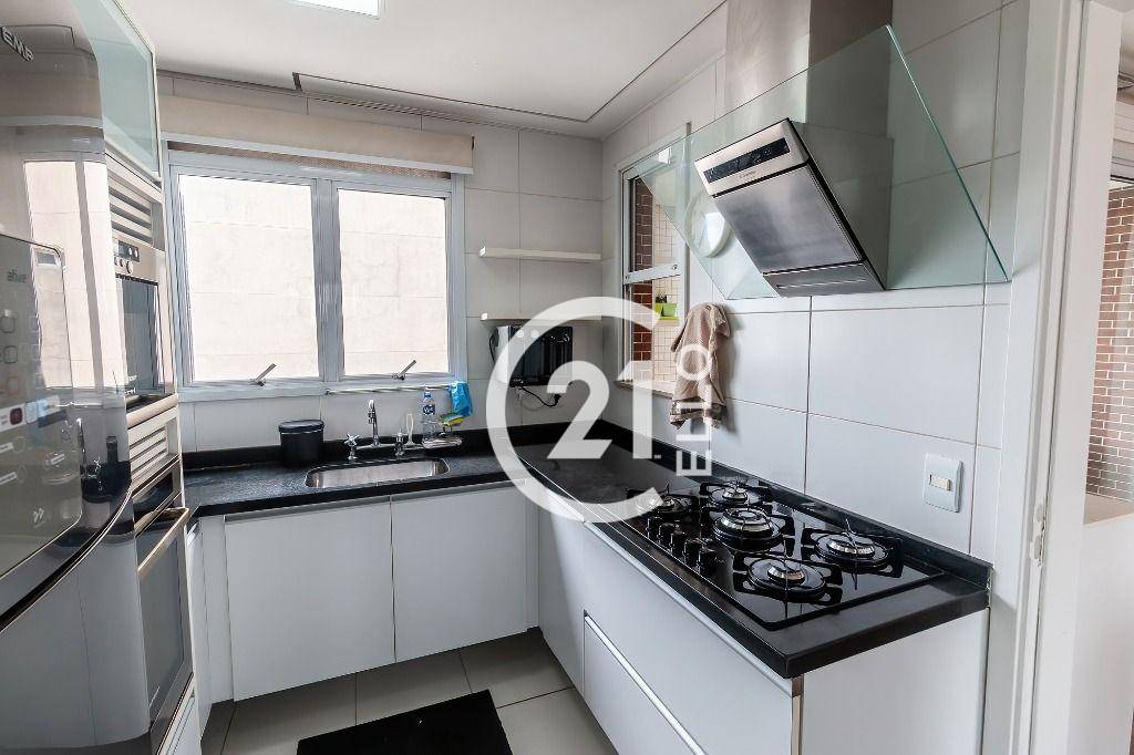 Apartamento para alugar com 2 quartos, 97m² - Foto 29