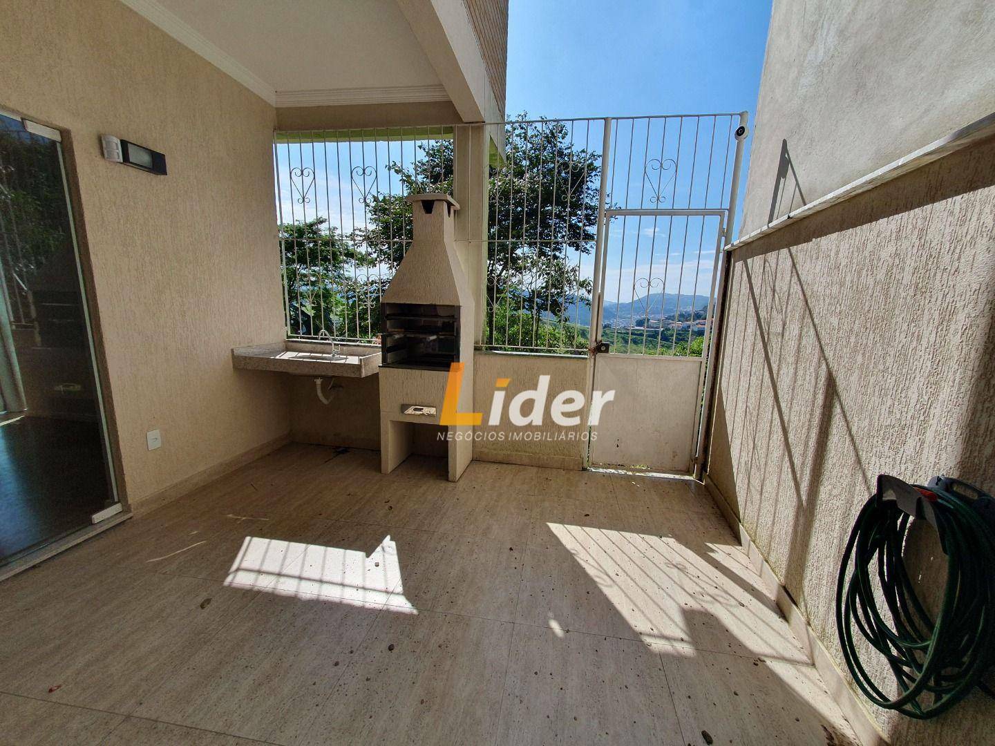 Casa à venda com 3 quartos, 80m² - Foto 14