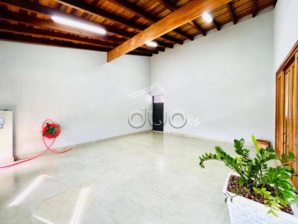 Casa à venda com 3 quartos, 200m² - Foto 3