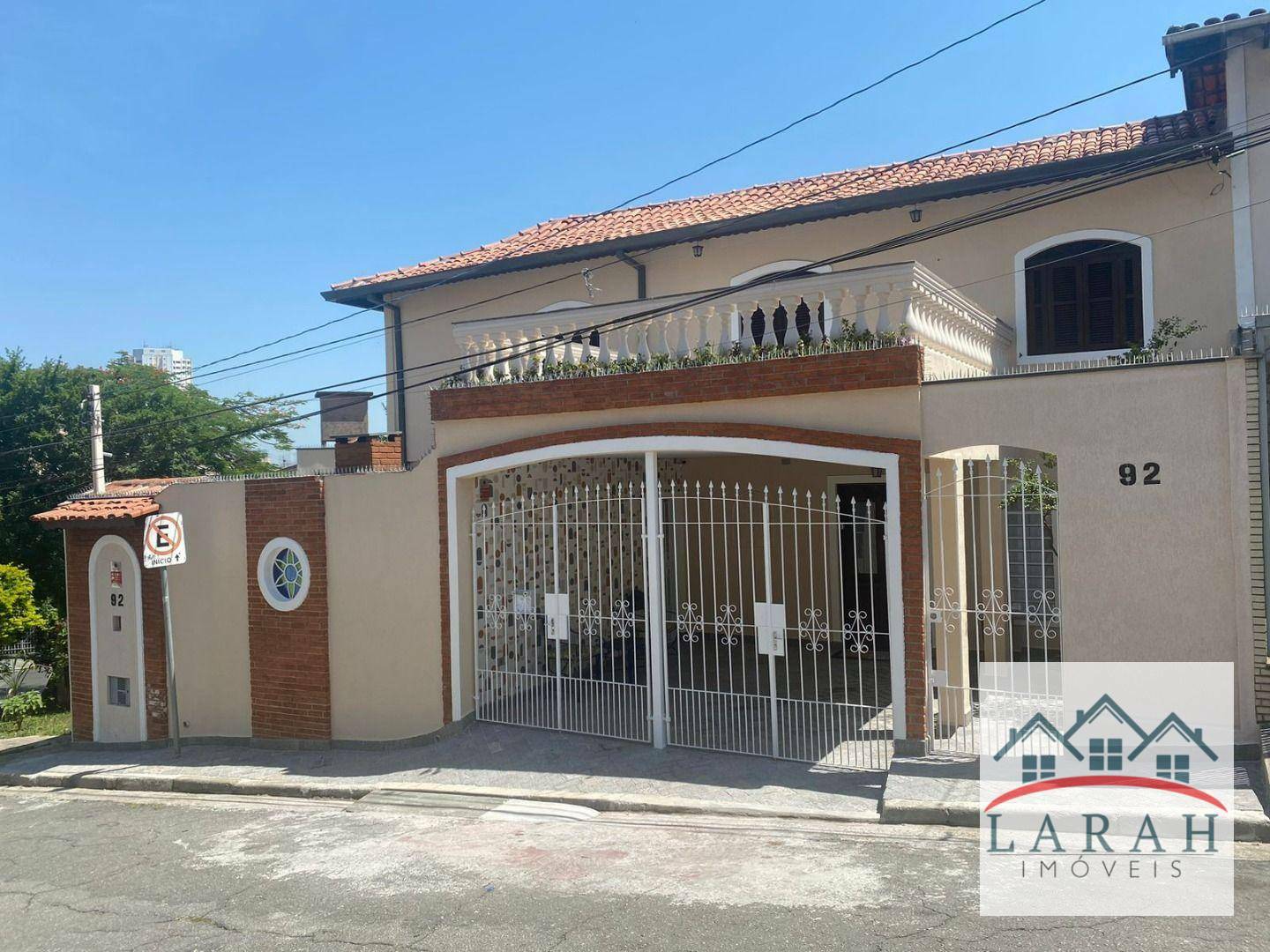 Casa à venda com 3 quartos, 172m² - Foto 2