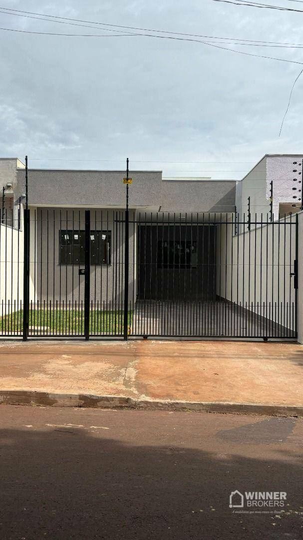 Casa à venda com 3 quartos, 75m² - Foto 1