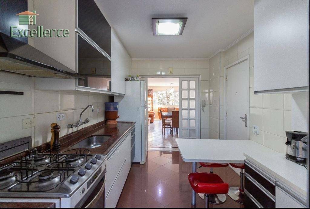 Apartamento à venda com 3 quartos, 140m² - Foto 13