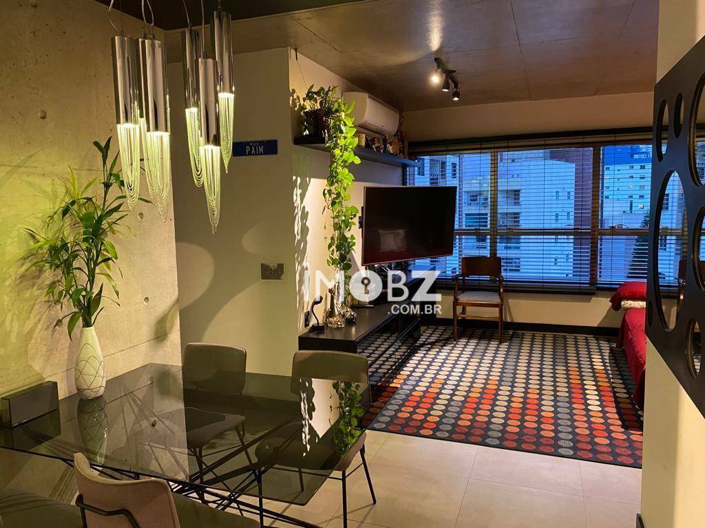 Apartamento à venda com 2 quartos, 74m² - Foto 1