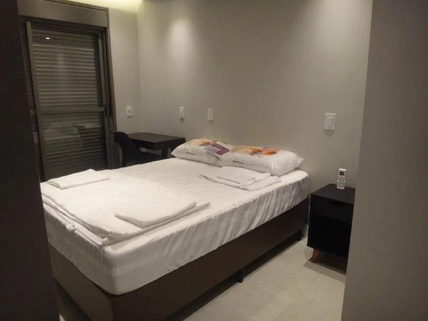 Apartamento à venda com 1 quarto, 37m² - Foto 3