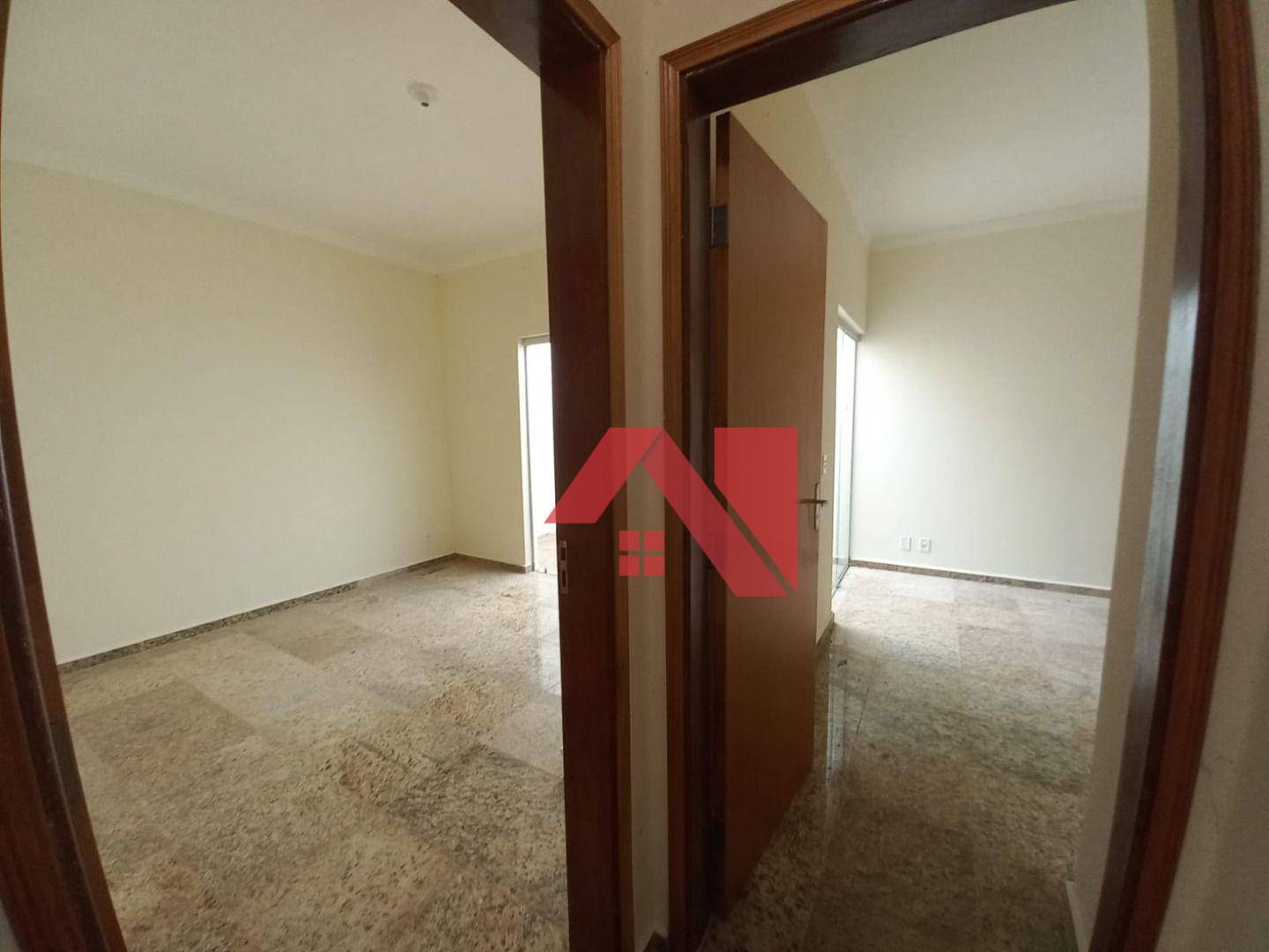 Casa à venda com 2 quartos, 97m² - Foto 12