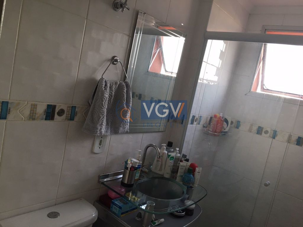 Apartamento à venda com 2 quartos, 62m² - Foto 12