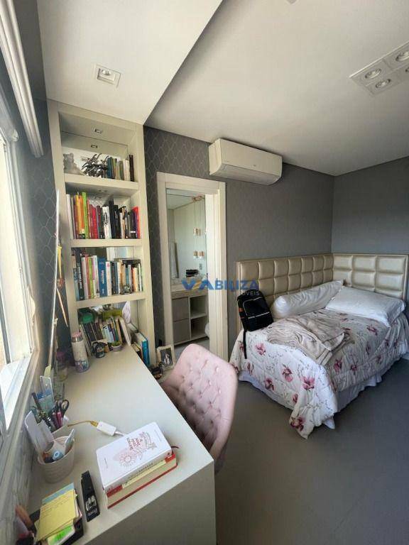 Apartamento à venda com 3 quartos, 197m² - Foto 3