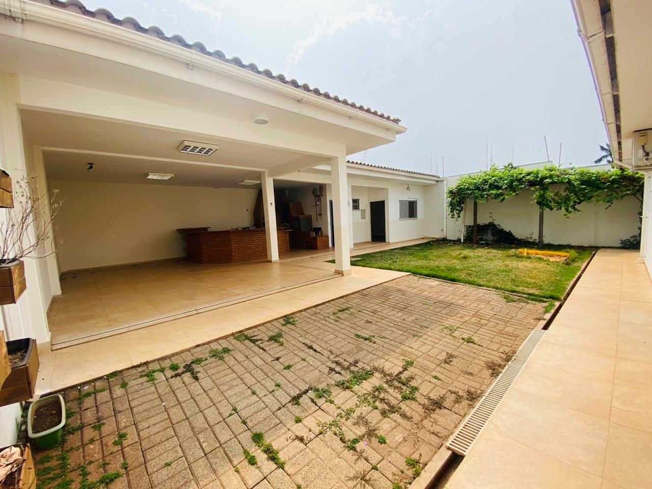 Casa à venda com 4 quartos, 327m² - Foto 24