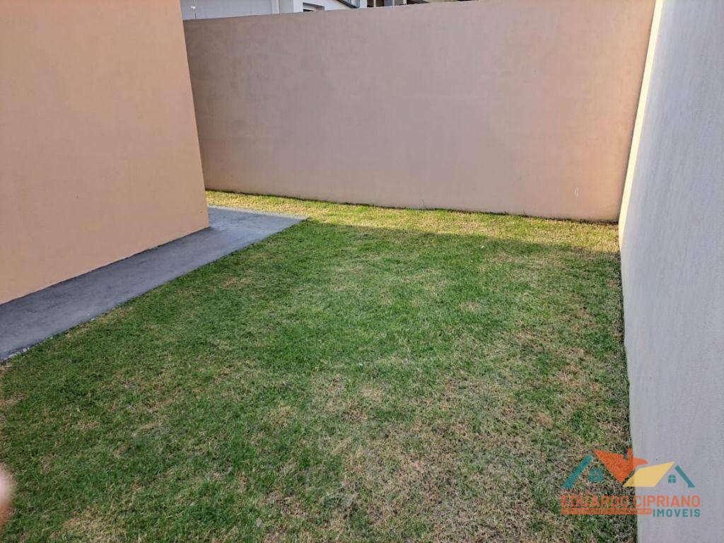 Casa à venda com 2 quartos, 65m² - Foto 22