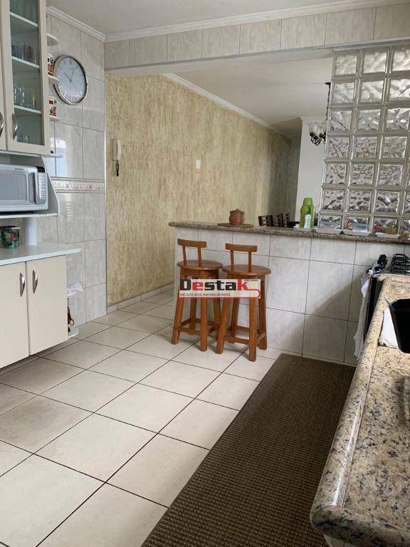 Sobrado à venda com 3 quartos, 191m² - Foto 8