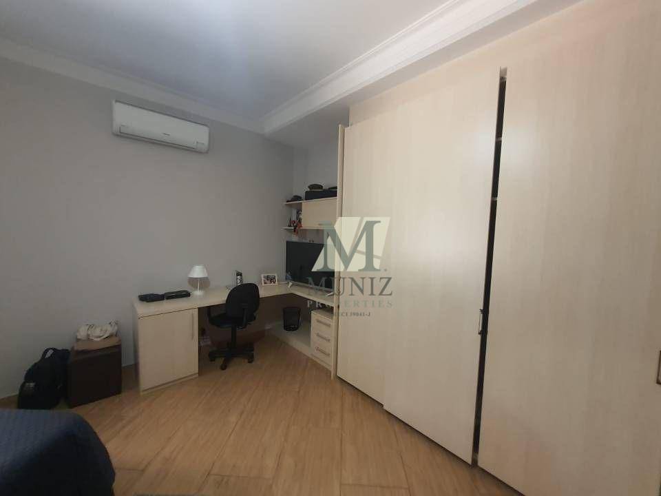 Casa à venda com 3 quartos, 300m² - Foto 5