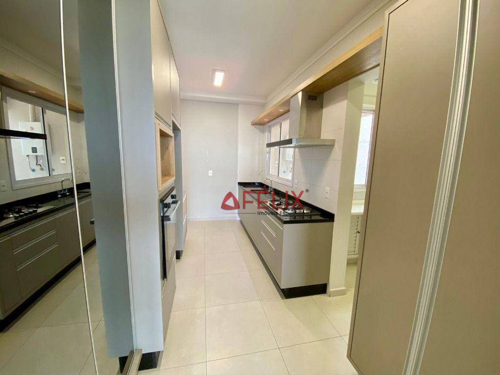 Apartamento à venda com 3 quartos, 142m² - Foto 7