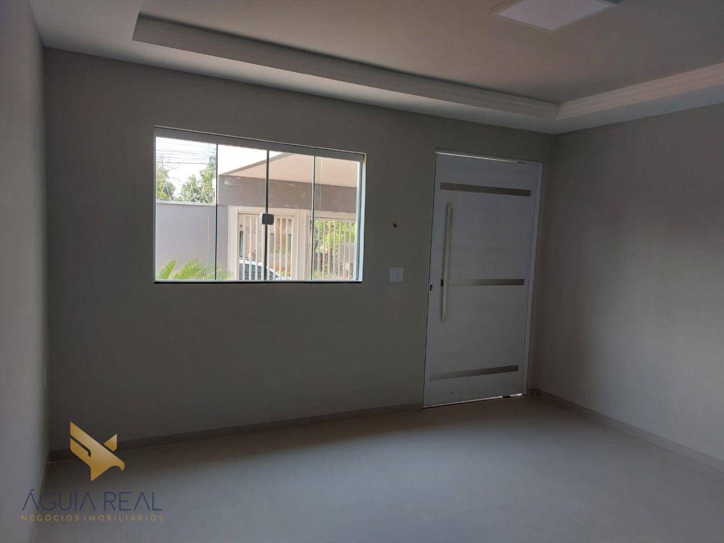 Casa à venda com 3 quartos, 230m² - Foto 3