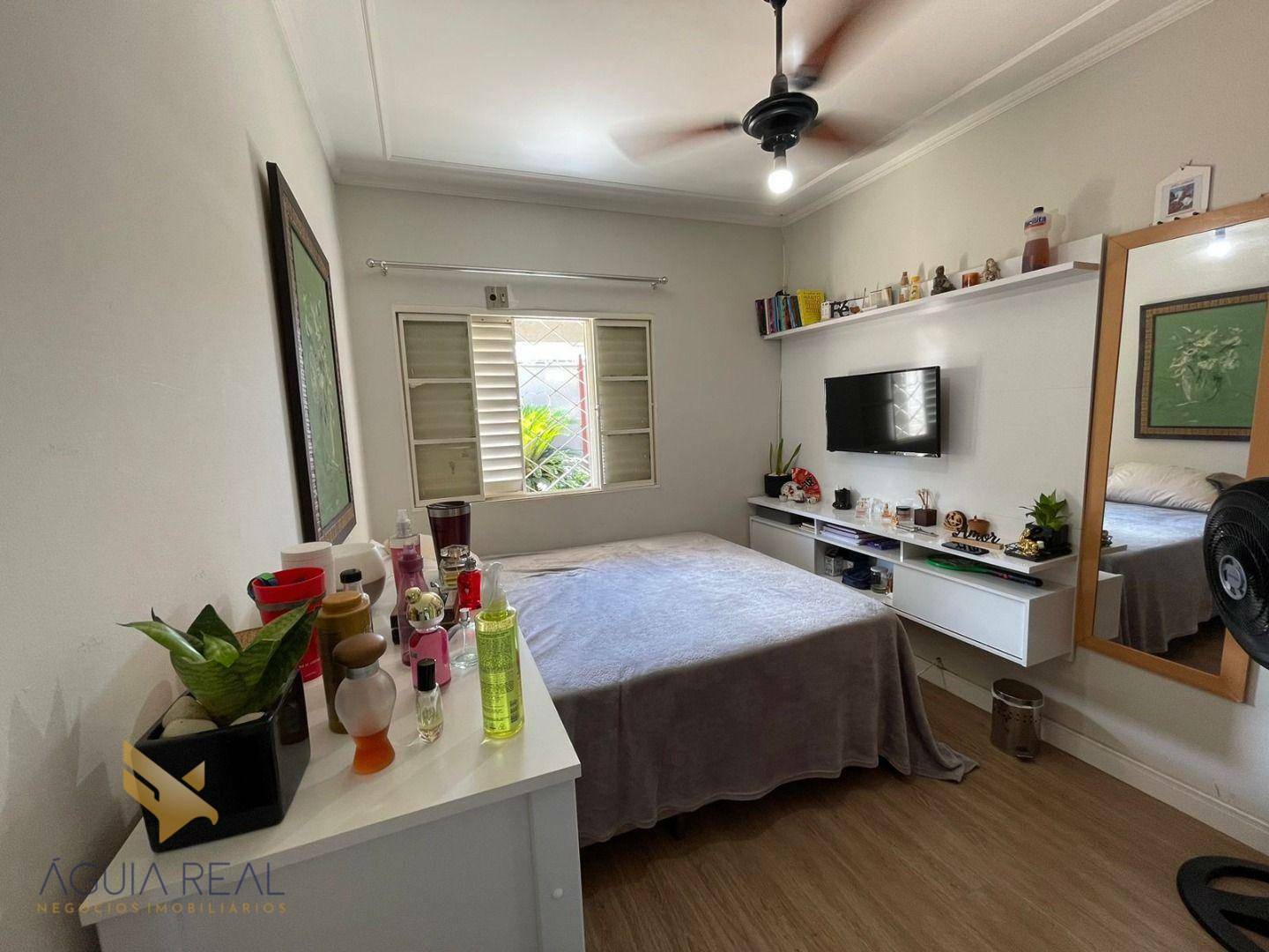 Casa à venda com 4 quartos, 230m² - Foto 54