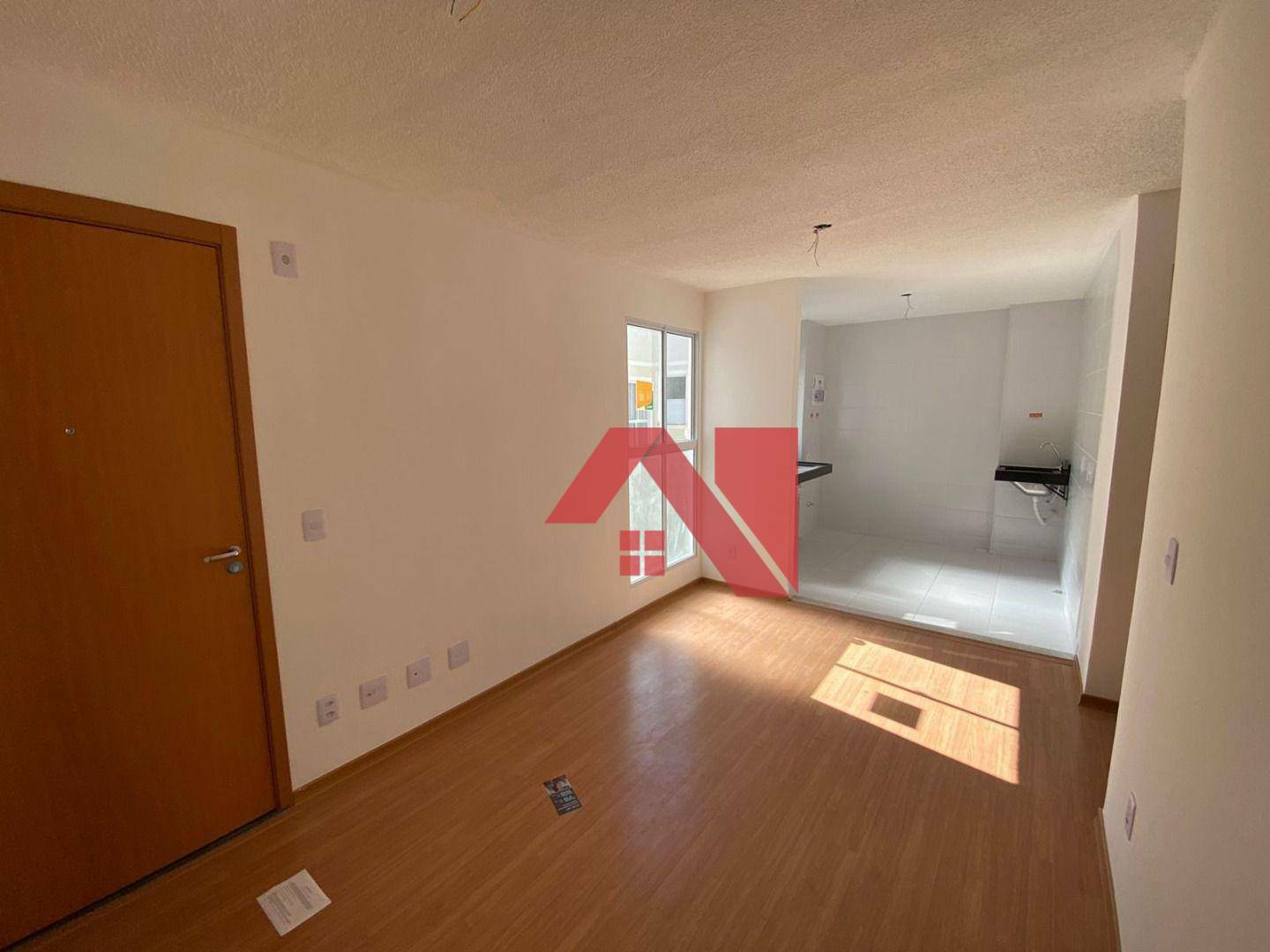 Apartamento à venda com 2 quartos, 43m² - Foto 1