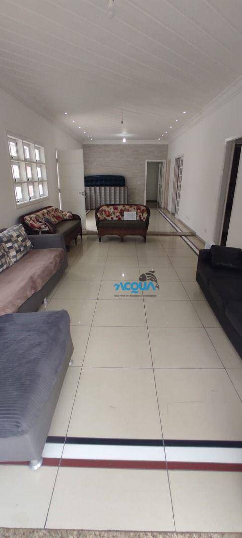 Casa de Condomínio à venda com 6 quartos, 200m² - Foto 3