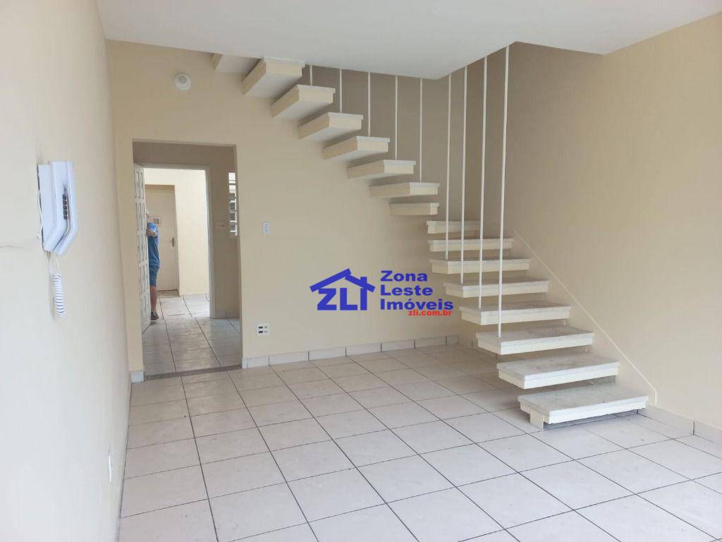 Sobrado à venda com 2 quartos, 120m² - Foto 4