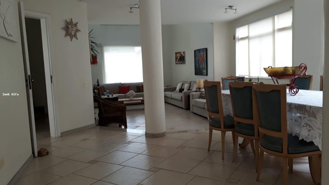 Casa de Condomínio à venda com 5 quartos, 360m² - Foto 9