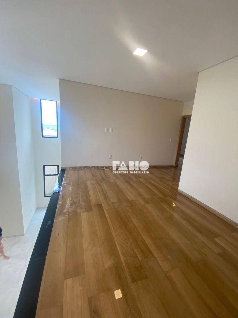 Casa de Condomínio à venda com 2 quartos, 222m² - Foto 19