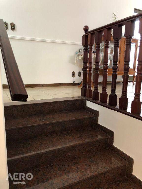 Casa à venda com 3 quartos, 200m² - Foto 16