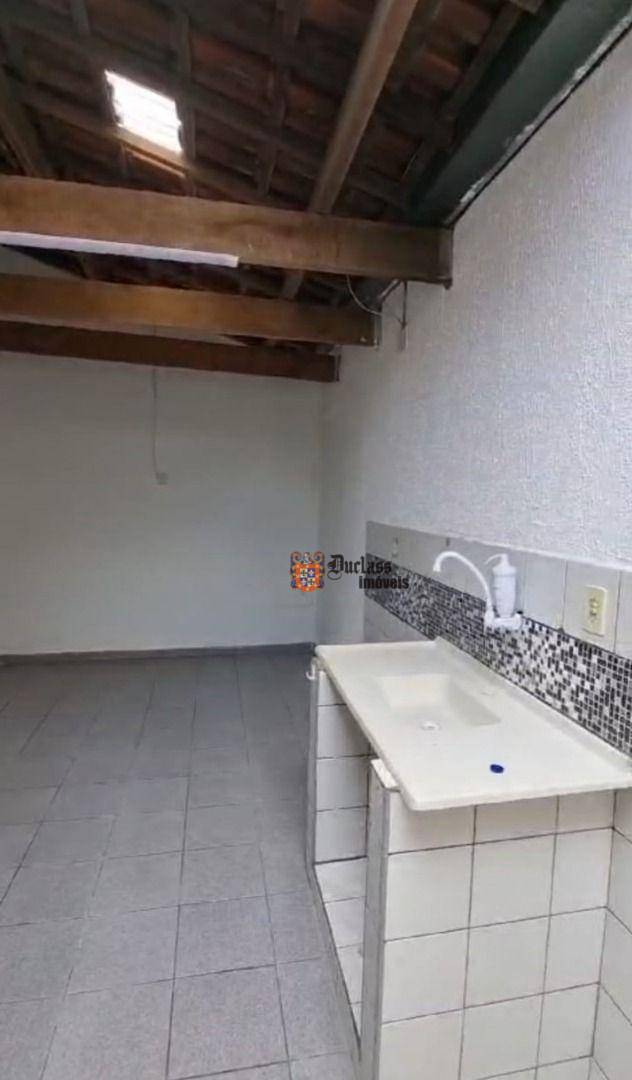 Sobrado à venda com 4 quartos, 200m² - Foto 18