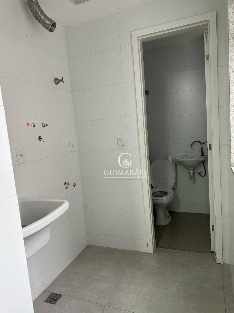 Apartamento à venda com 3 quartos, 162m² - Foto 4