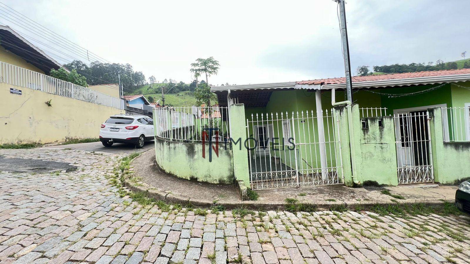 Casa à venda com 5 quartos, 200m² - Foto 5