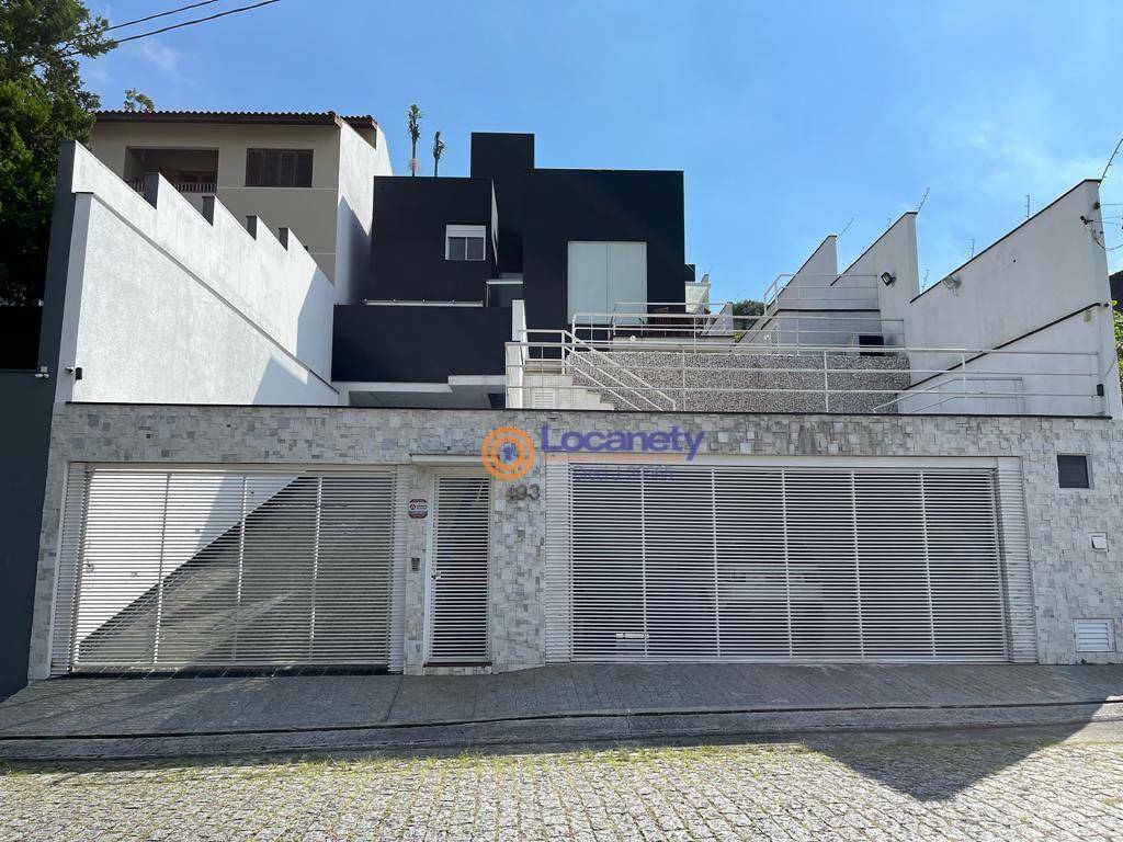 Casa à venda com 2 quartos, 300m² - Foto 2