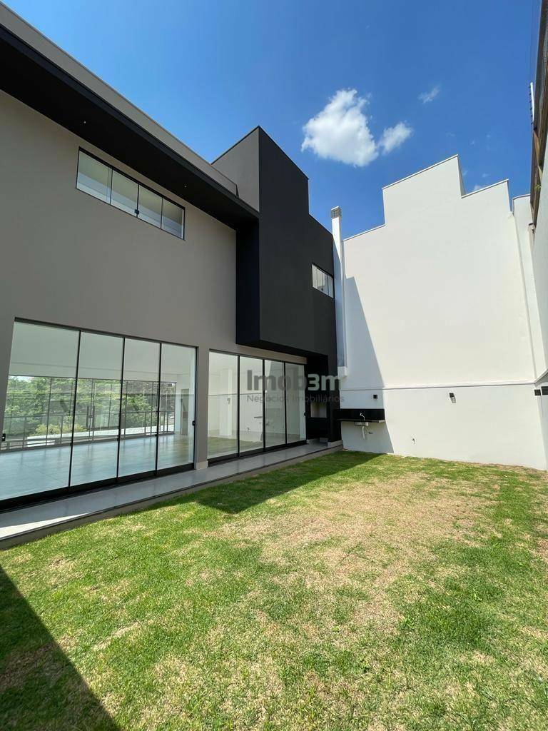 Sobrado à venda com 3 quartos, 241m² - Foto 11