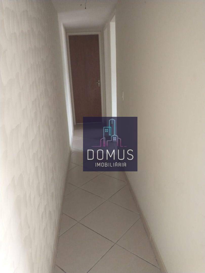 Apartamento à venda com 2 quartos, 79m² - Foto 3