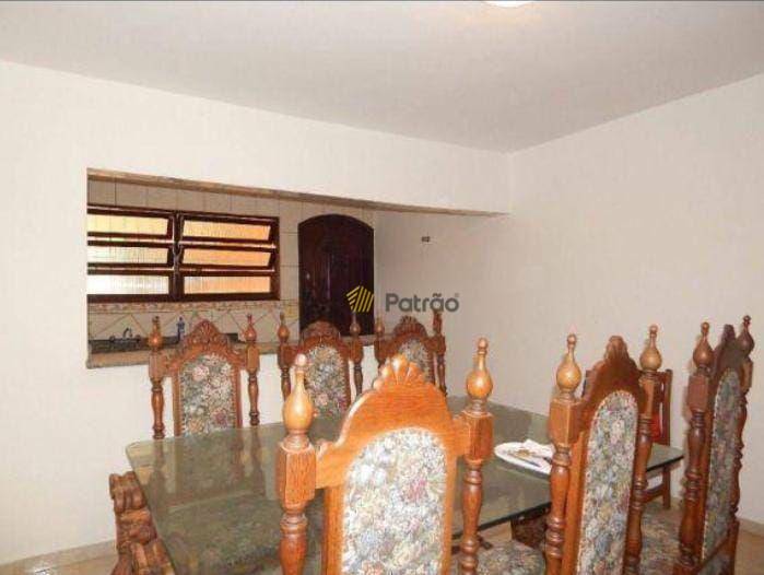 Sobrado à venda com 3 quartos, 214m² - Foto 6