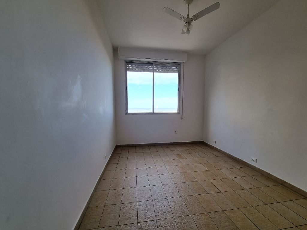 Apartamento à venda com 3 quartos, 140m² - Foto 6