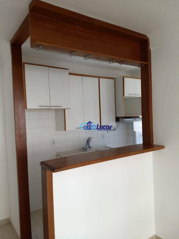 Apartamento à venda com 2 quartos, 43m² - Foto 2