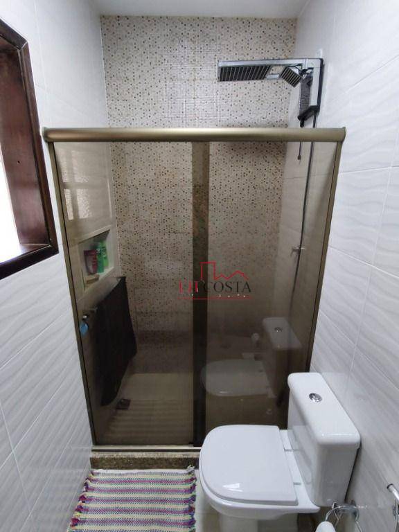 Casa à venda com 3 quartos, 200m² - Foto 8