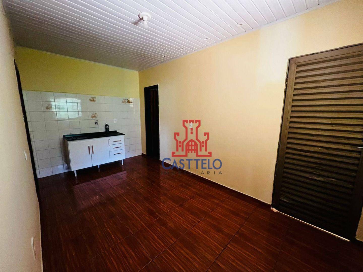 Casa à venda com 2 quartos, 100m² - Foto 7