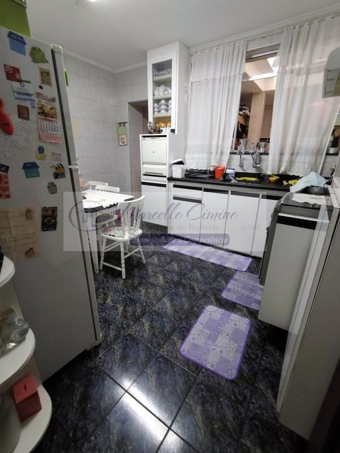 Sobrado à venda com 2 quartos, 120m² - Foto 4