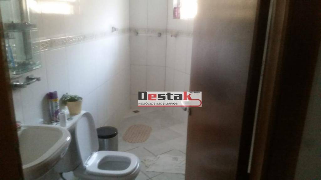 Sobrado à venda com 3 quartos, 248m² - Foto 10